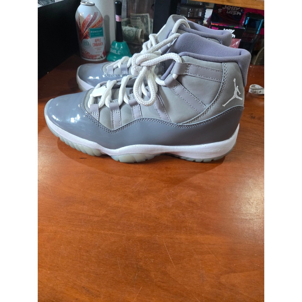 Air Jordan 11 Retro Cool Grey 2021 CT8012-005 Mens Size 8 Grey White Basketball